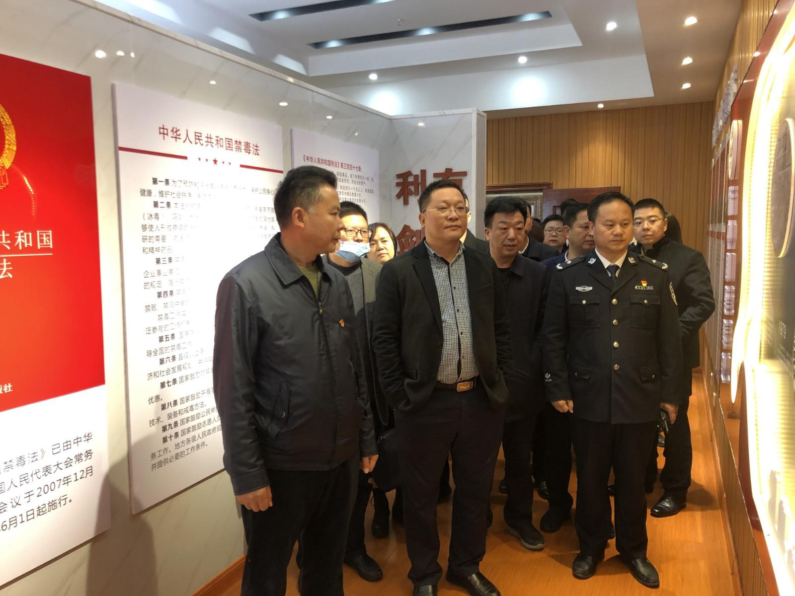 1606298061116551.jpg ece459b215405b0aecc1c1d3ddcb6c7_副本.jpg